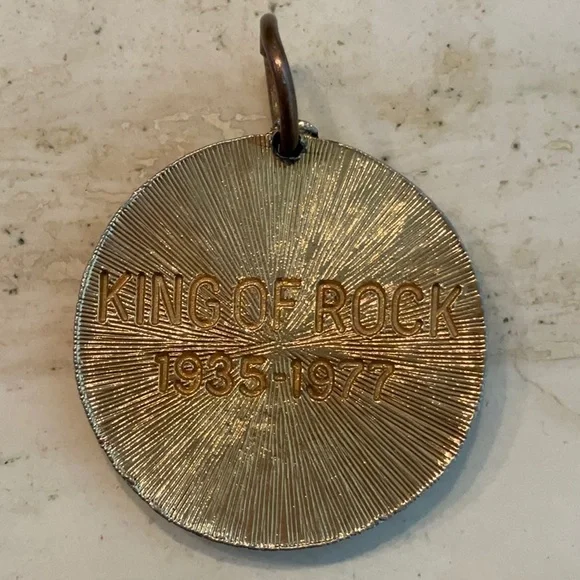 Elvis Presley King Of Rock 1935 - 1977 Pendant Gold Medallion Charm Vintage